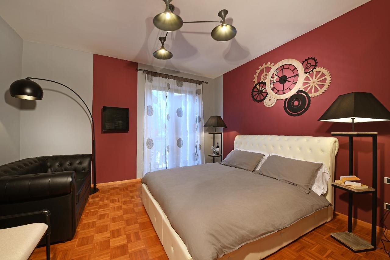 Panoramic Villa Garassino - Country Rooms And Fine Restaurant Treiso Exterior photo